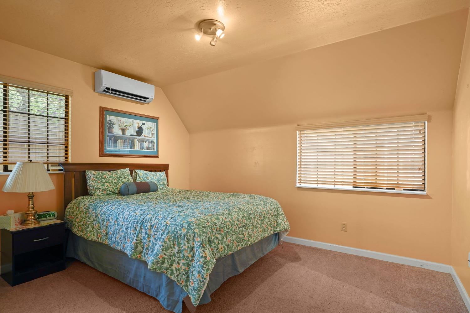 Detail Gallery Image 64 of 67 For 455 Blackwood St, Sacramento,  CA 95815 - 4 Beds | 2 Baths