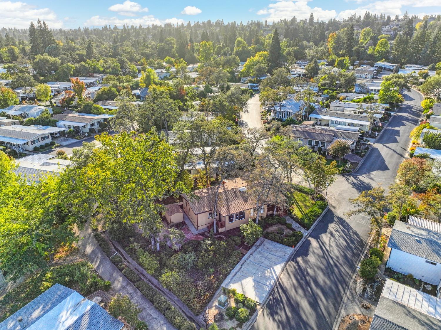 Detail Gallery Image 35 of 38 For 201 Rockglen Road, Folsom,  CA 95630 - 2 Beds | 2 Baths