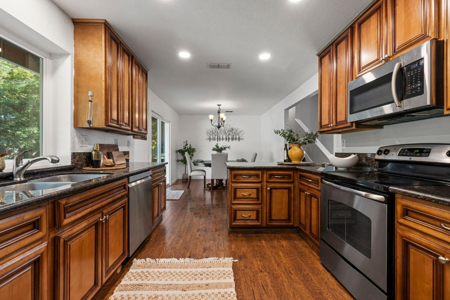 Detail Gallery Image 11 of 45 For 3391 Turner Cir, Cameron Park,  CA 95682 - 3 Beds | 2 Baths