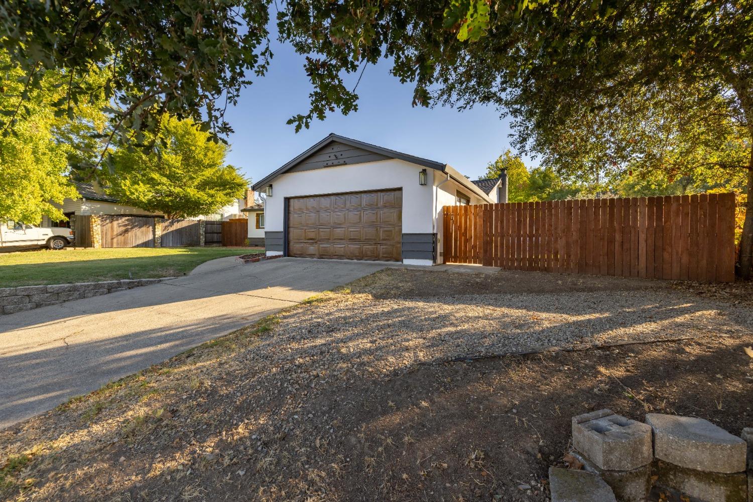 Detail Gallery Image 4 of 44 For 5650 Mariposa Ave, Citrus Heights,  CA 95610 - 3 Beds | 2 Baths