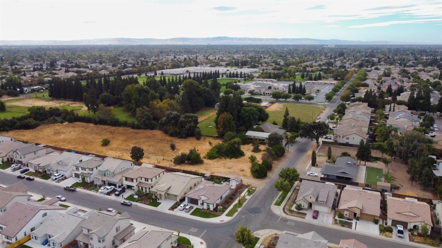 Detail Gallery Image 36 of 39 For 2208 Snowy Egret St, Modesto,  CA 95355 - 5 Beds | 4 Baths