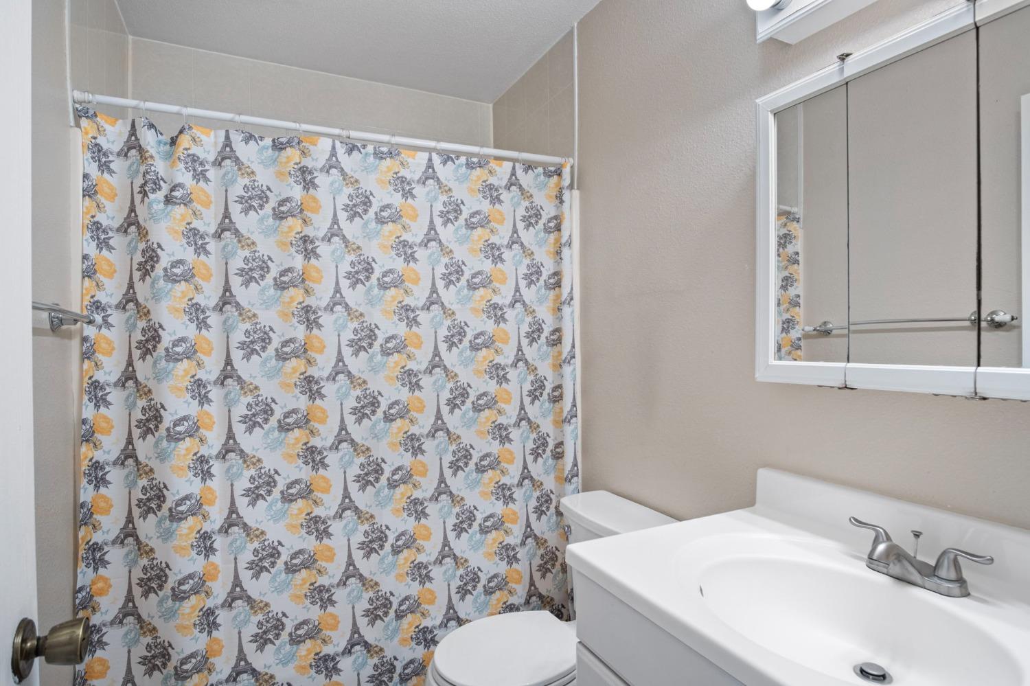 Detail Gallery Image 15 of 25 For 4000 Fara Biundo Dr #43,  Modesto,  CA 95355 - 2 Beds | 2 Baths