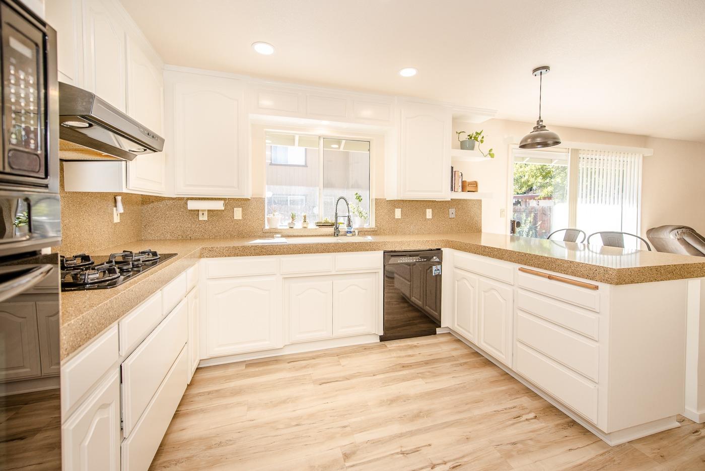 Detail Gallery Image 17 of 48 For 801 Heather Pl, Woodland,  CA 95695 - 3 Beds | 2 Baths