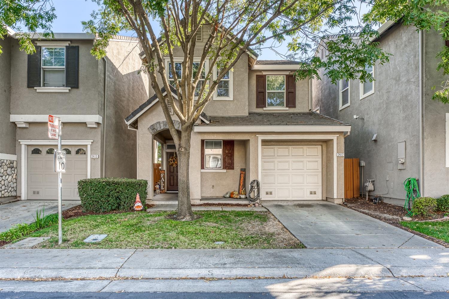 Detail Gallery Image 1 of 1 For 2417 Coffeeberry Rd, West Sacramento,  CA 95691 - 3 Beds | 2/1 Baths