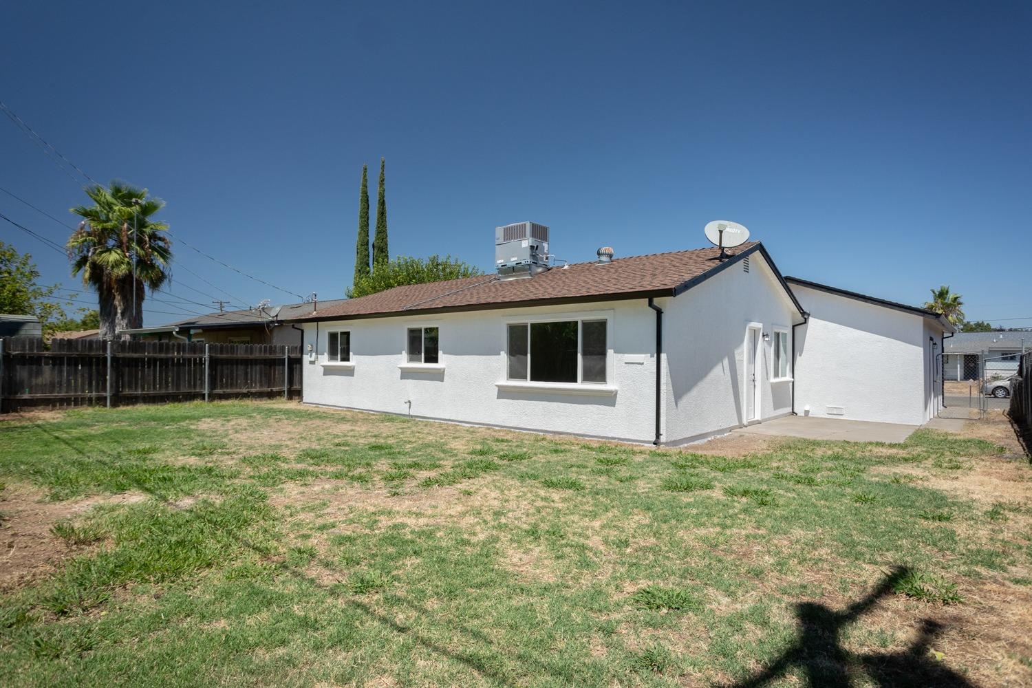 Detail Gallery Image 26 of 43 For 1550 Hickory Ln, Olivehurst,  CA 95961 - 3 Beds | 1 Baths