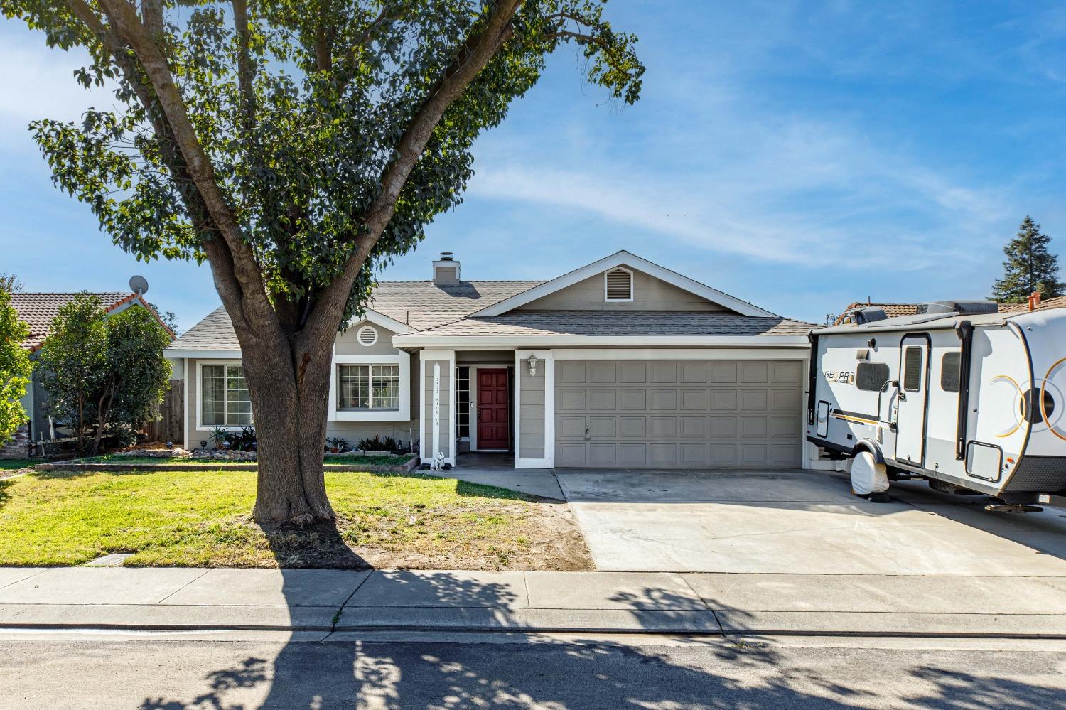 Detail Gallery Image 1 of 38 For 2812 Kidd Ct, Modesto,  CA 95358 - 4 Beds | 2 Baths