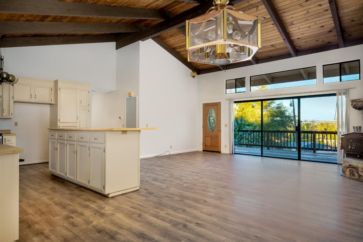 Detail Gallery Image 6 of 49 For 14777 Woodland Loop, Penn Valley,  CA 95946 - 3 Beds | 2 Baths