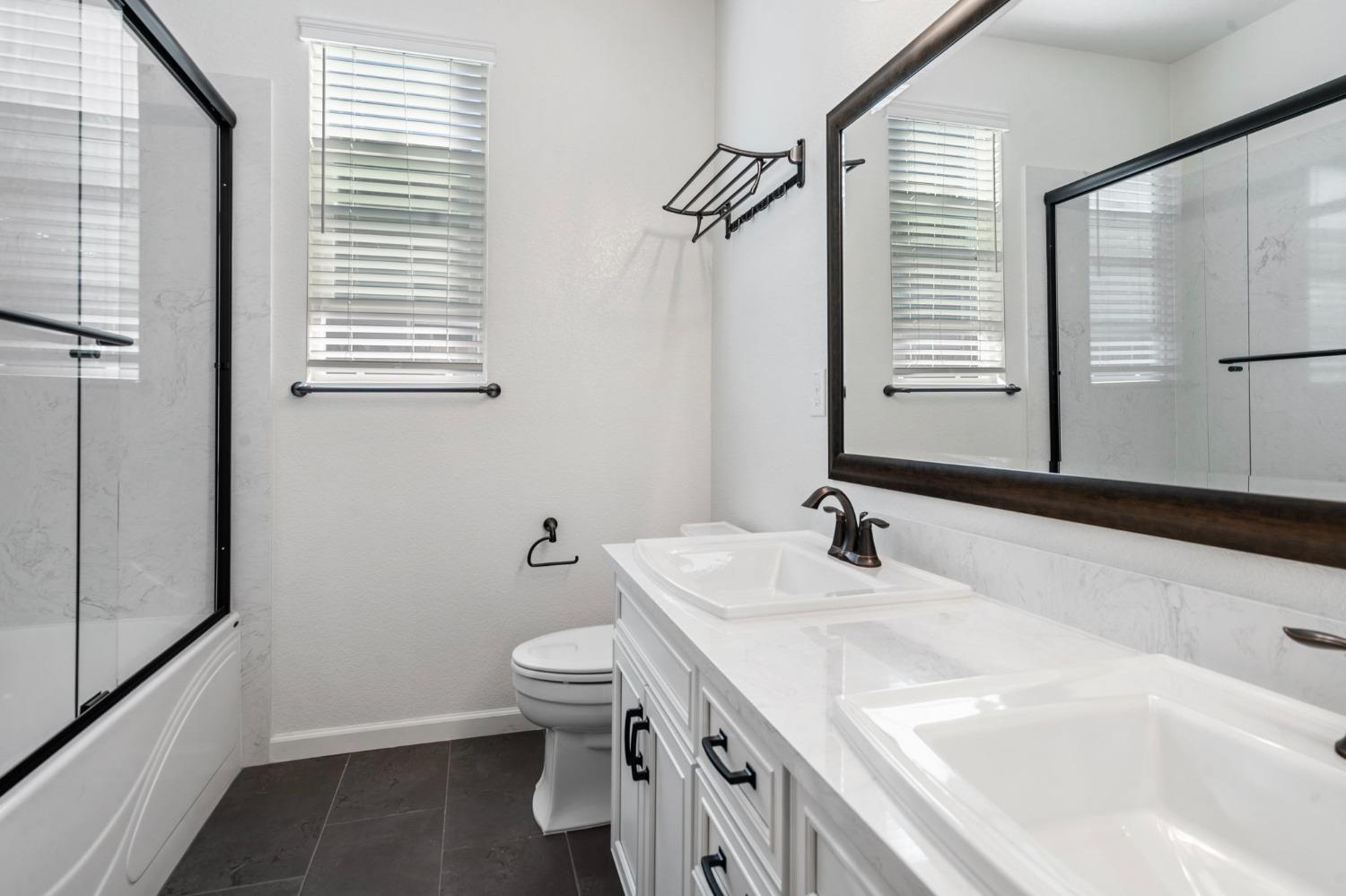 Detail Gallery Image 10 of 52 For 3059 Zaccaria Way, Stockton,  CA 95212 - 3 Beds | 2 Baths