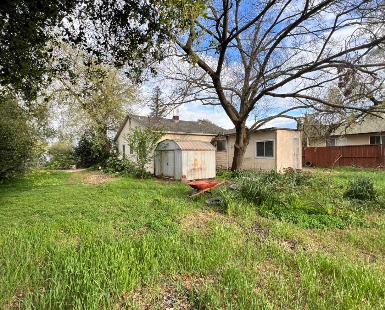 Detail Gallery Image 4 of 6 For 3717 Ripley St, Sacramento,  CA 95838 - 2 Beds | 1 Baths