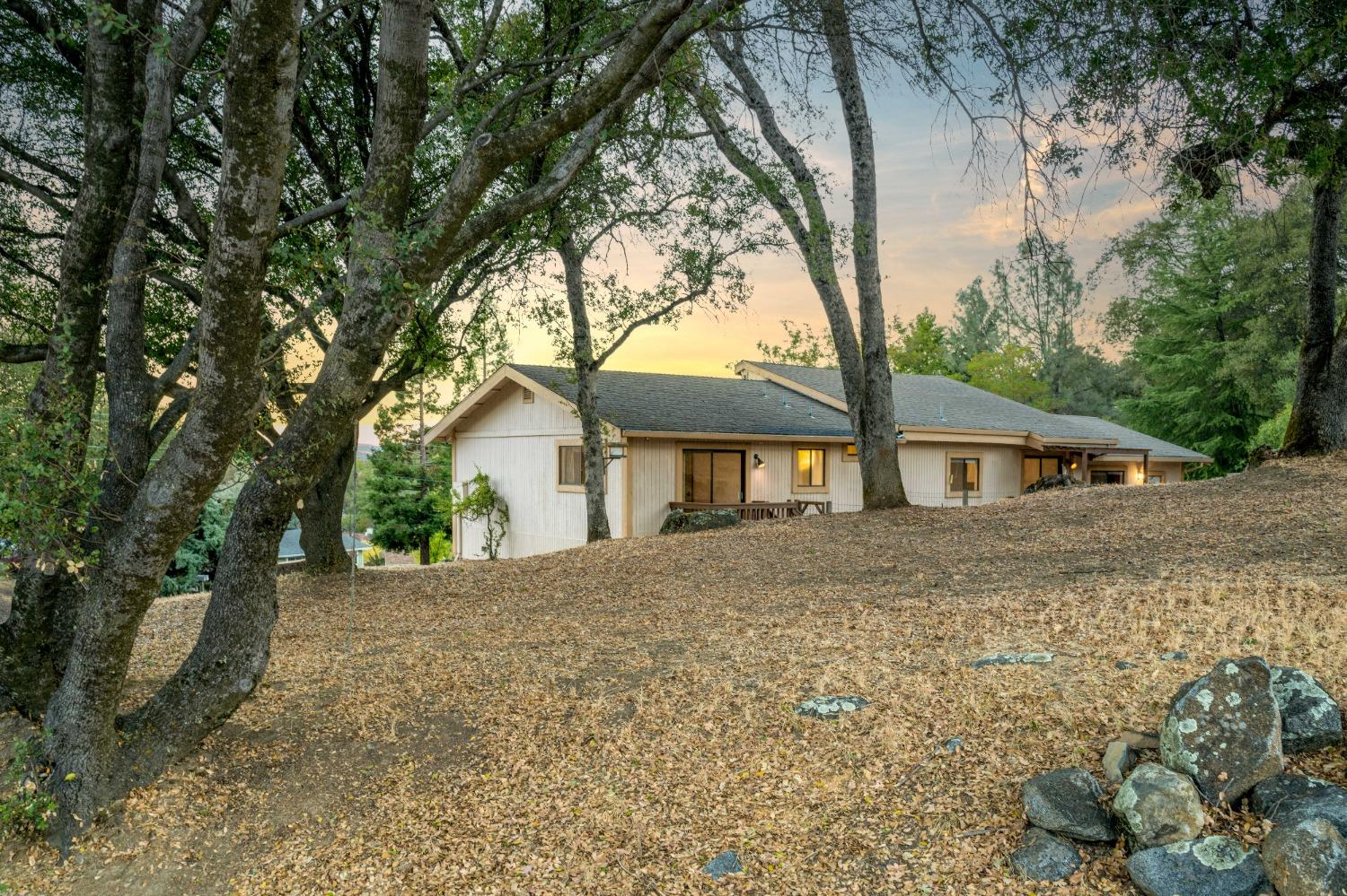 Detail Gallery Image 40 of 49 For 14777 Woodland Loop, Penn Valley,  CA 95946 - 3 Beds | 2 Baths