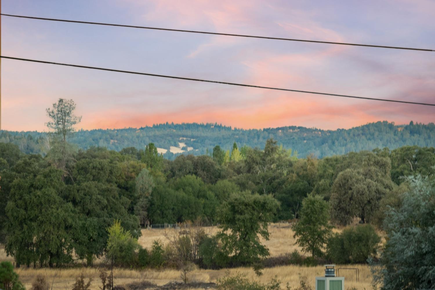 Detail Gallery Image 17 of 49 For 14777 Woodland Loop, Penn Valley,  CA 95946 - 3 Beds | 2 Baths