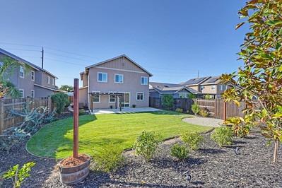 Detail Gallery Image 5 of 57 For 613 O St, Lincoln,  CA 95648 - 4 Beds | 3 Baths