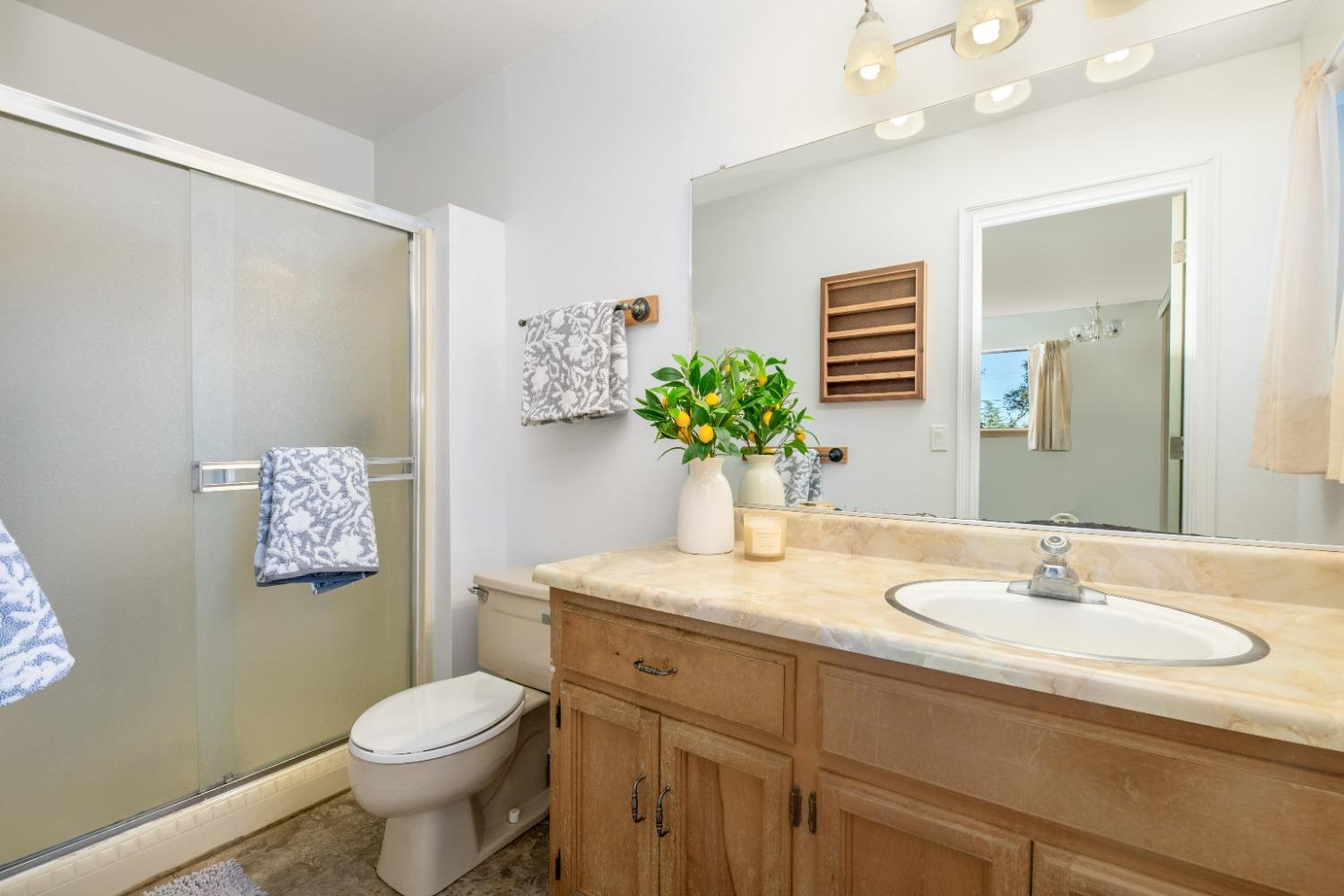 Detail Gallery Image 20 of 49 For 14777 Woodland Loop, Penn Valley,  CA 95946 - 3 Beds | 2 Baths