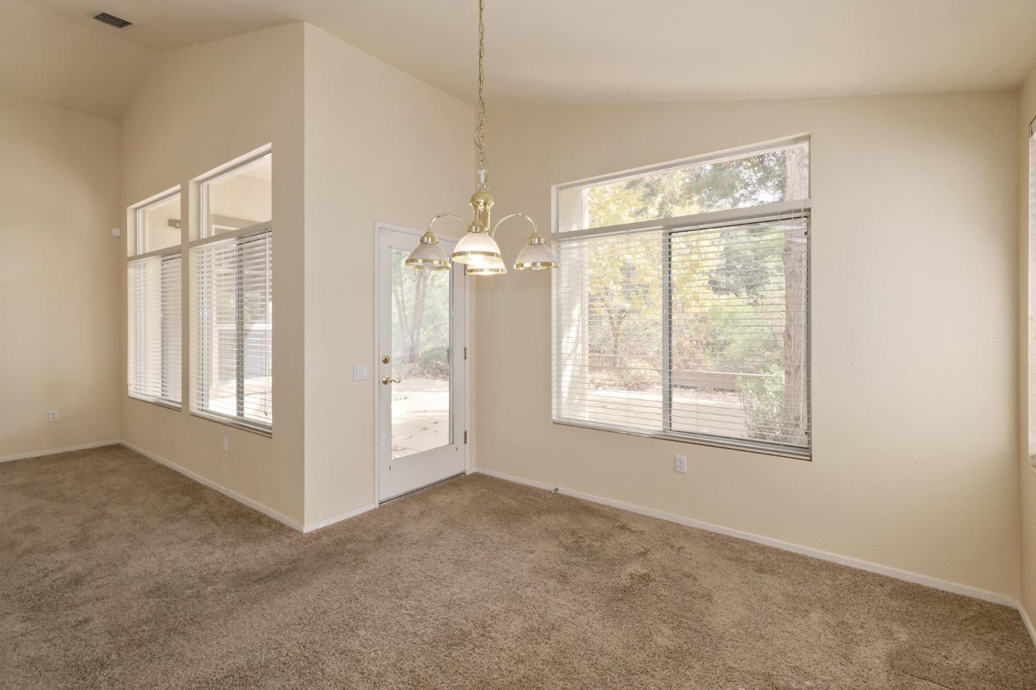 Detail Gallery Image 24 of 45 For 7268 Timberrose Way, Roseville,  CA 95747 - 3 Beds | 2 Baths