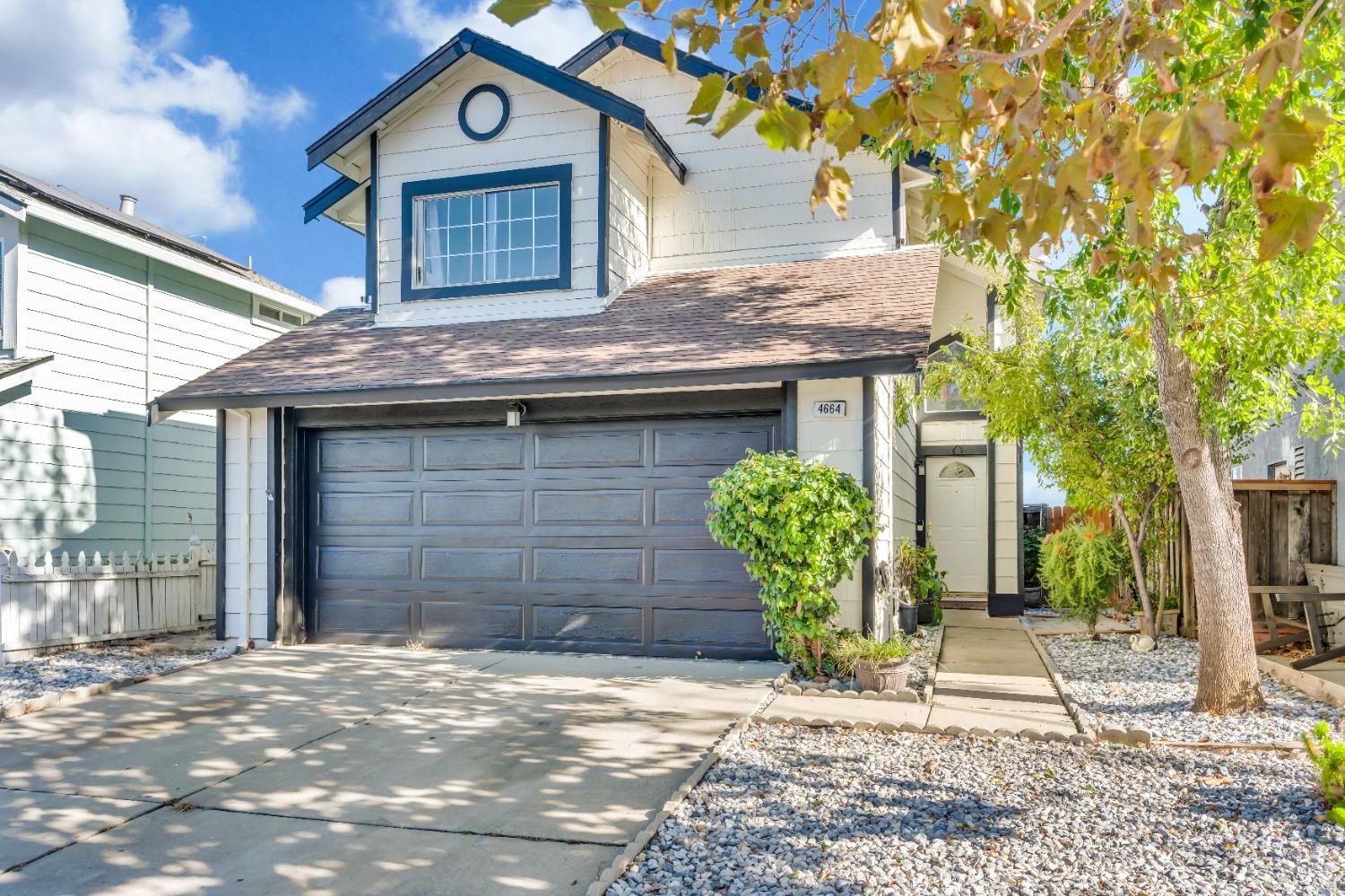 Detail Gallery Image 1 of 1 For 4664 Bayside Way, Oakley,  CA 94561 - 4 Beds | 3 Baths