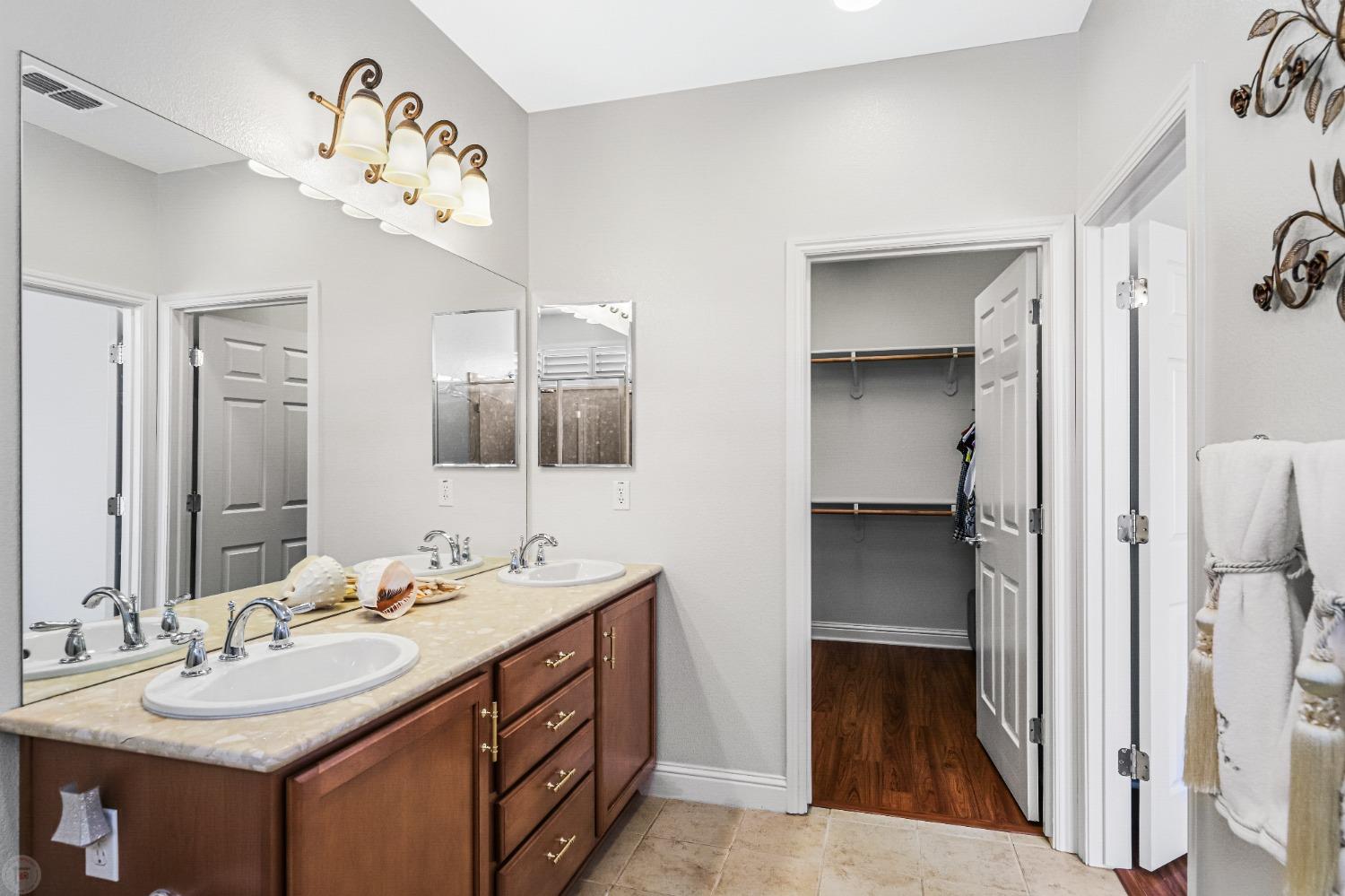 Detail Gallery Image 26 of 83 For 1774 Dogwood Glen Way, Manteca,  CA 95336 - 2 Beds | 2 Baths