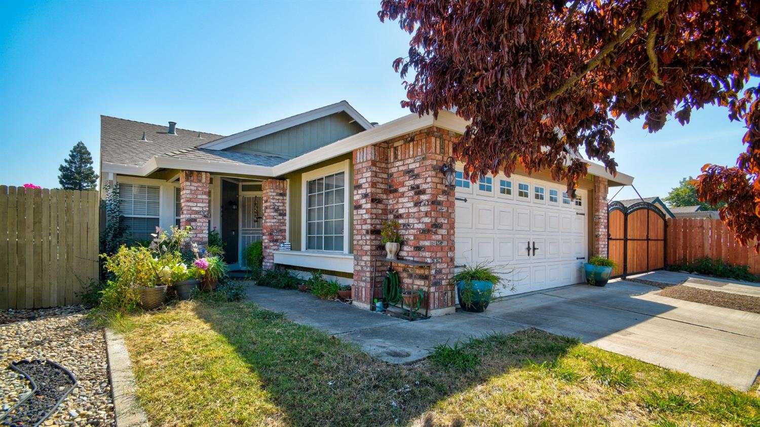 Detail Gallery Image 1 of 3 For 9126 Harrogate Way, Elk Grove,  CA 95758 - 3 Beds | 2 Baths