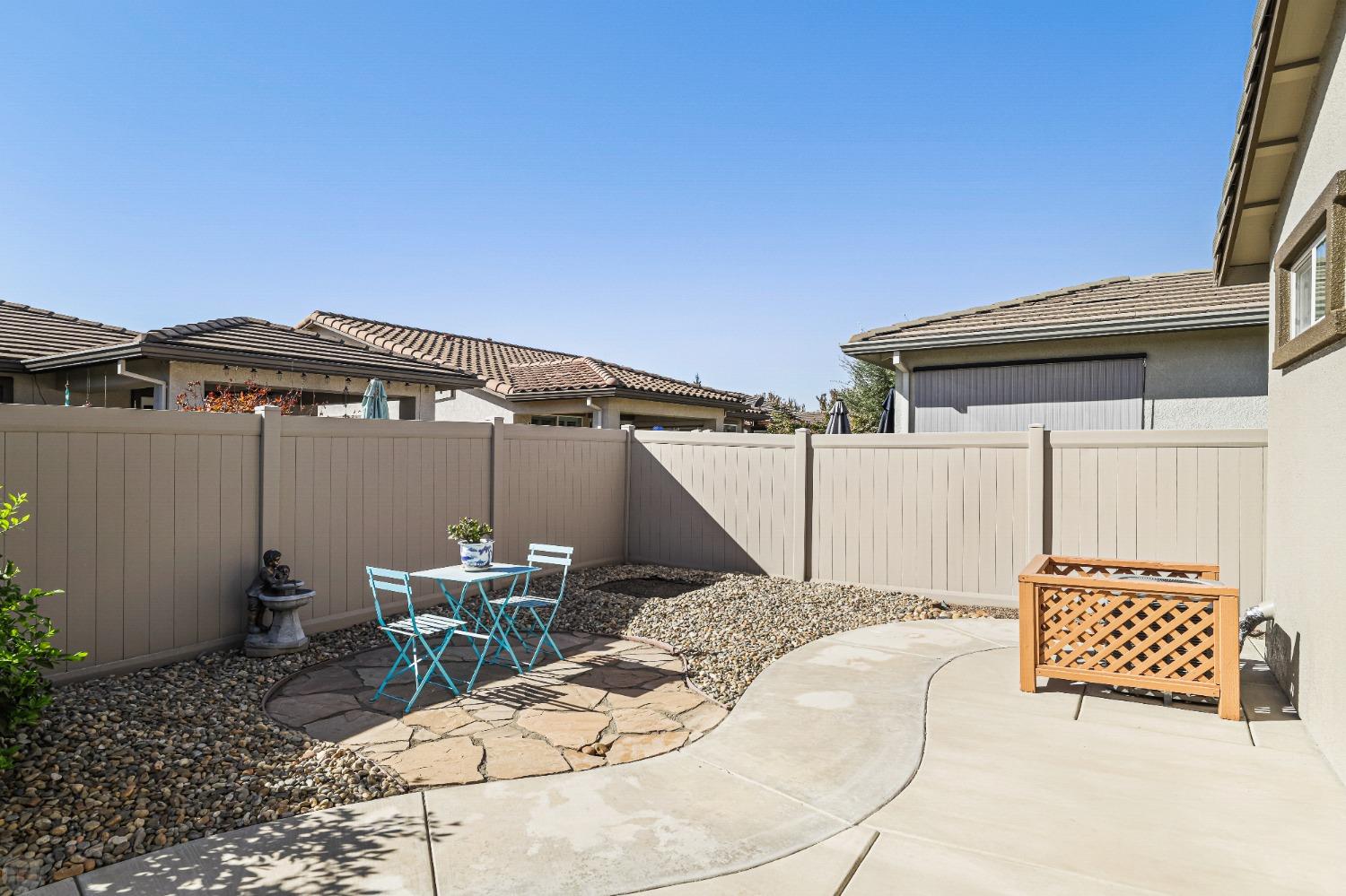 Detail Gallery Image 35 of 83 For 1774 Dogwood Glen Way, Manteca,  CA 95336 - 2 Beds | 2 Baths