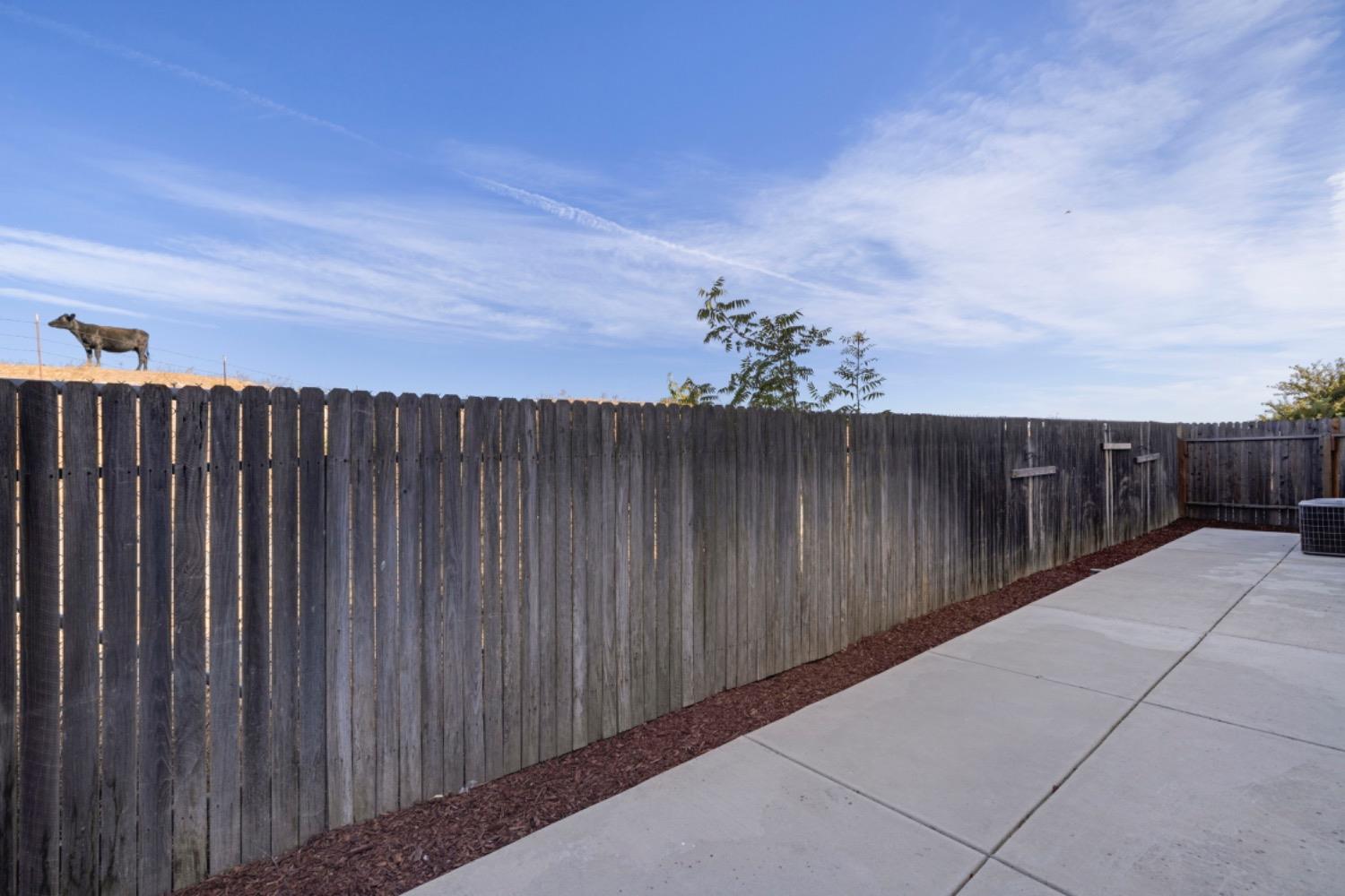 Detail Gallery Image 36 of 37 For 5802 Amnest Way, Sacramento,  CA 95835 - 3 Beds | 2/1 Baths