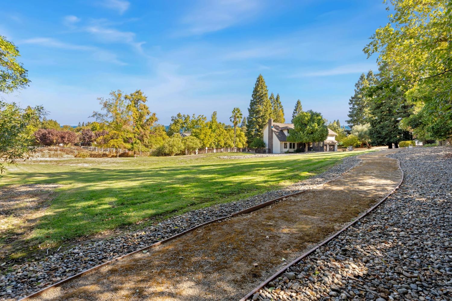 Sharmead Way, Fair Oaks, California image 3