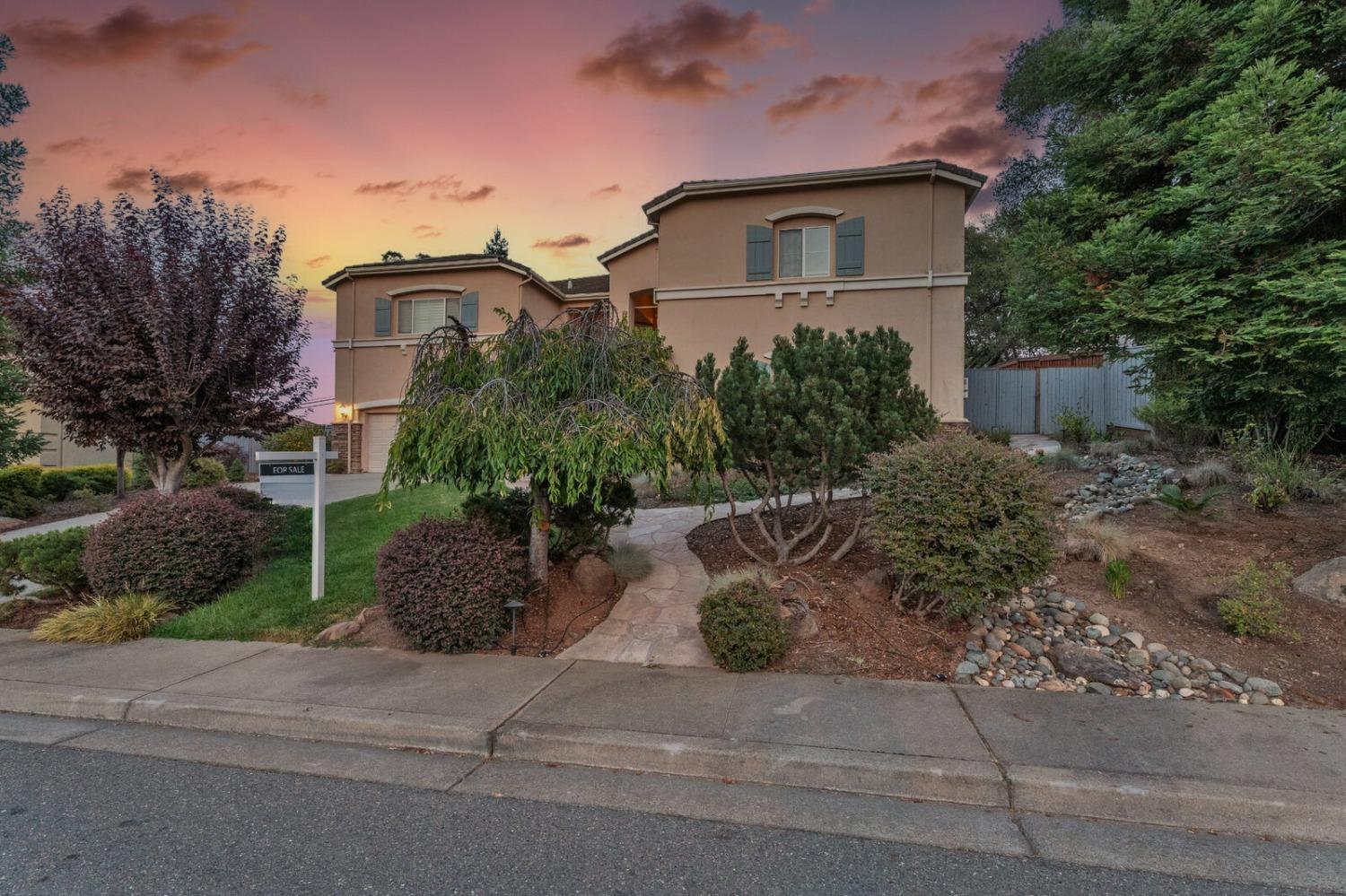 Detail Gallery Image 6 of 67 For 11248 Shady Run, Auburn,  CA 95603 - 4 Beds | 3 Baths