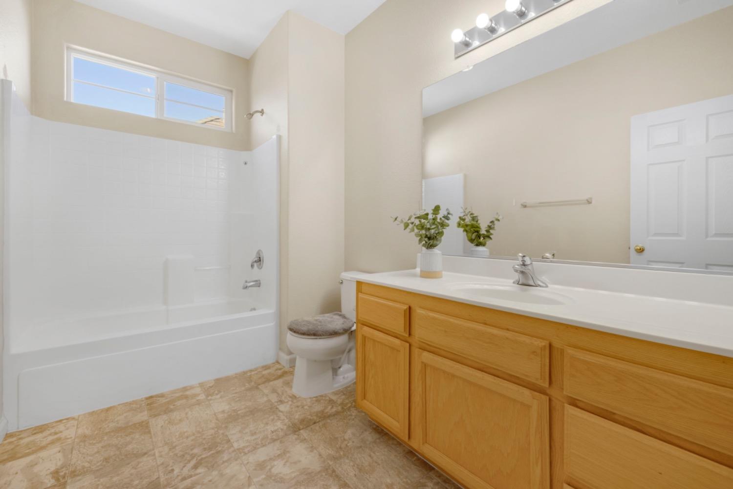 Detail Gallery Image 30 of 37 For 5802 Amnest Way, Sacramento,  CA 95835 - 3 Beds | 2/1 Baths