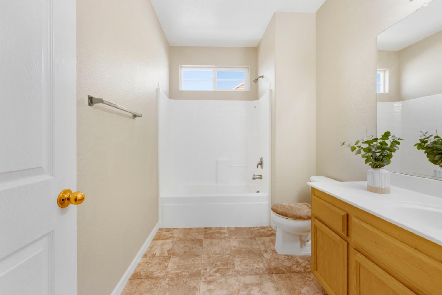 Detail Gallery Image 31 of 37 For 5802 Amnest Way, Sacramento,  CA 95835 - 3 Beds | 2/1 Baths