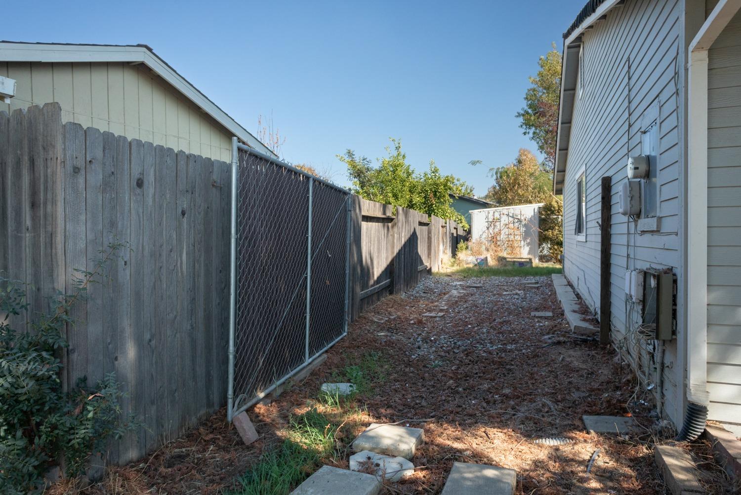 Detail Gallery Image 34 of 41 For 9669 Jan Marie Way, Elk Grove,  CA 95624 - 4 Beds | 2 Baths