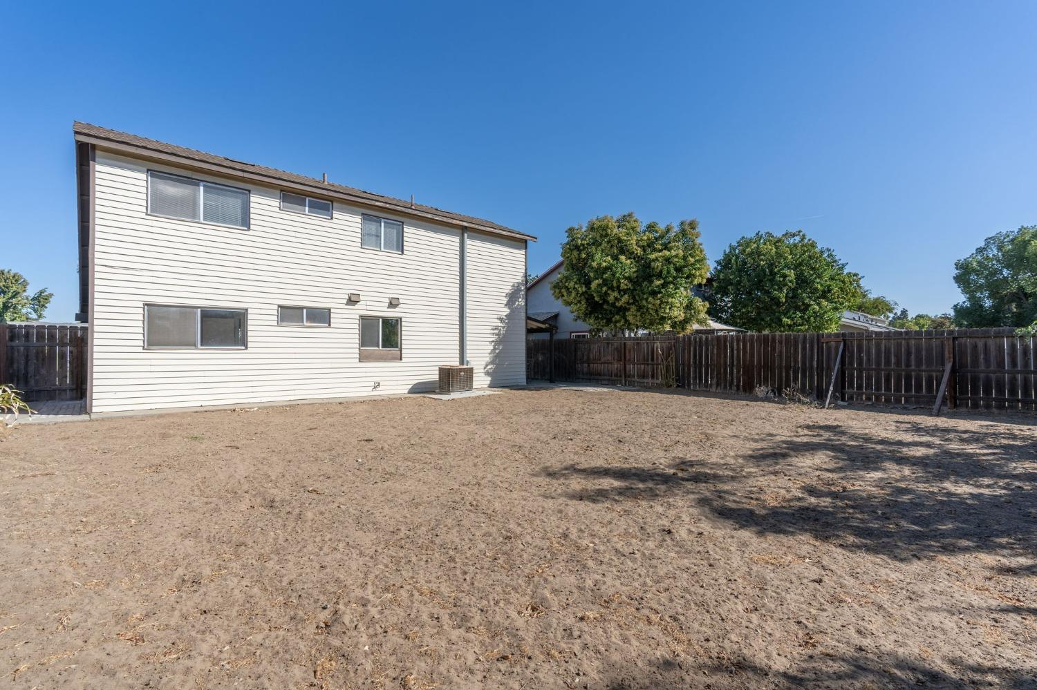 Detail Gallery Image 28 of 29 For 1032 Wawona St, Manteca,  CA 95337 - 4 Beds | 2 Baths