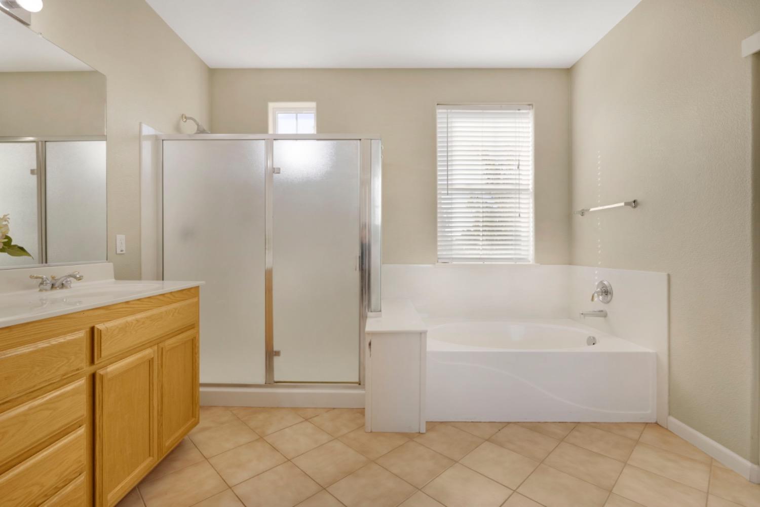 Detail Gallery Image 23 of 37 For 5802 Amnest Way, Sacramento,  CA 95835 - 3 Beds | 2/1 Baths