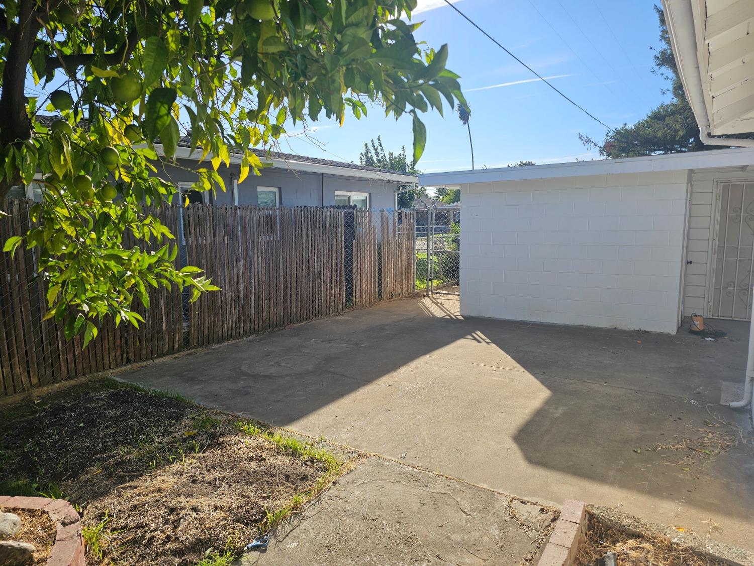 Detail Gallery Image 24 of 25 For 6105 Leola, Sacramento,  CA 95824 - 4 Beds | 2 Baths