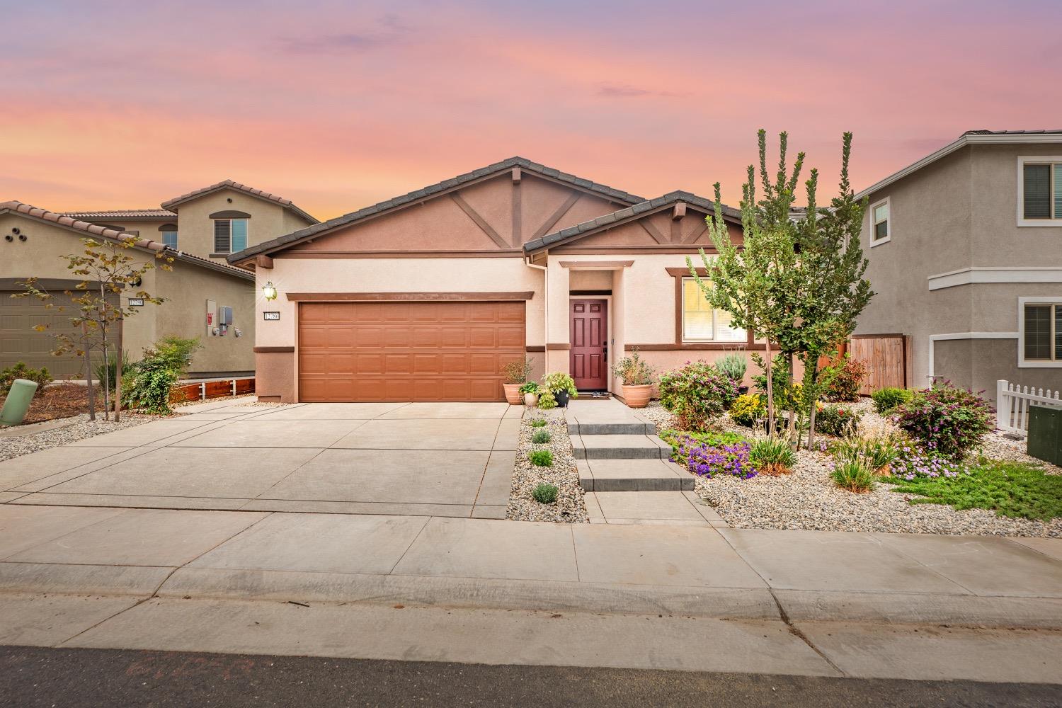 Detail Gallery Image 1 of 48 For 12786 Scholarly Way, Rancho Cordova,  CA 95742 - 4 Beds | 2 Baths