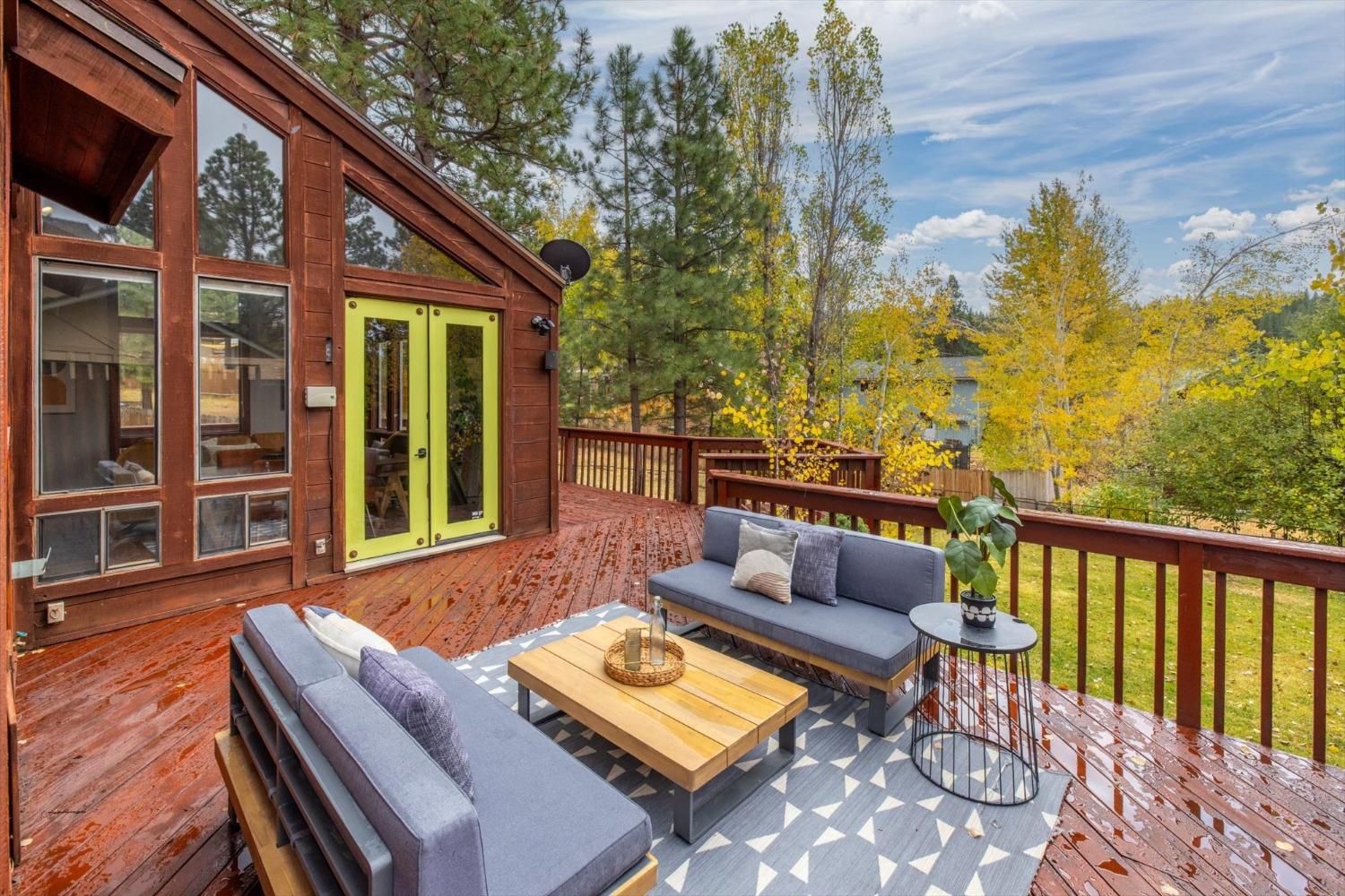 Detail Gallery Image 31 of 32 For 16005 Canterbury Ln, Truckee,  CA 96161 - 4 Beds | 3 Baths