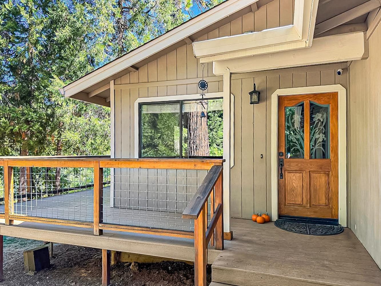 Detail Gallery Image 2 of 19 For 14020 Wheeler Acres Rd, Grass Valley,  CA 95949 - 3 Beds | 2 Baths