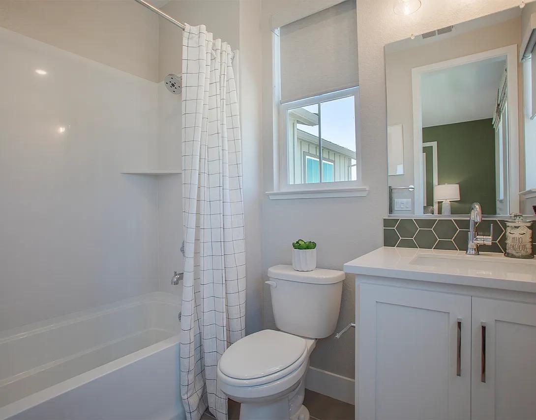 Detail Gallery Image 14 of 22 For 16169 Riverton Ave, Lathrop,  CA 95330 - 5 Beds | 4/1 Baths