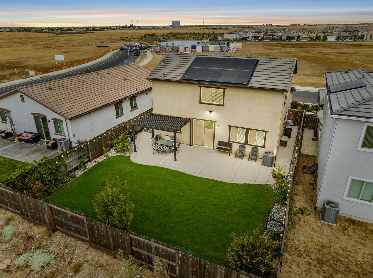 Detail Gallery Image 3 of 73 For 12692 Scholarly Way, Rancho Cordova,  CA 95742 - 4 Beds | 3 Baths