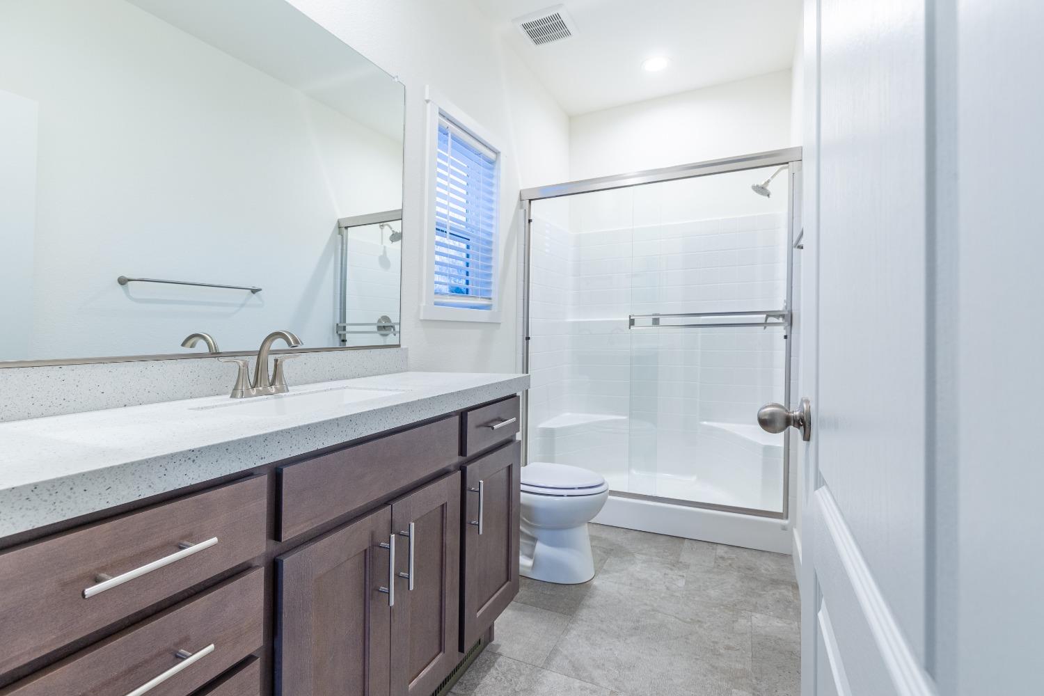 Detail Gallery Image 11 of 16 For 2307 Oakdale Rd 43, Modesto,  CA 95355 - 2 Beds | 2 Baths