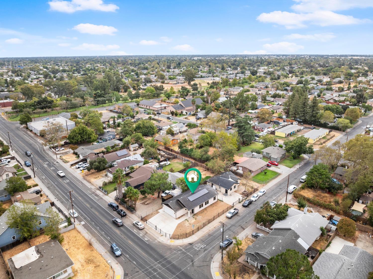 Knightlinger Street, Sacramento, California image 3