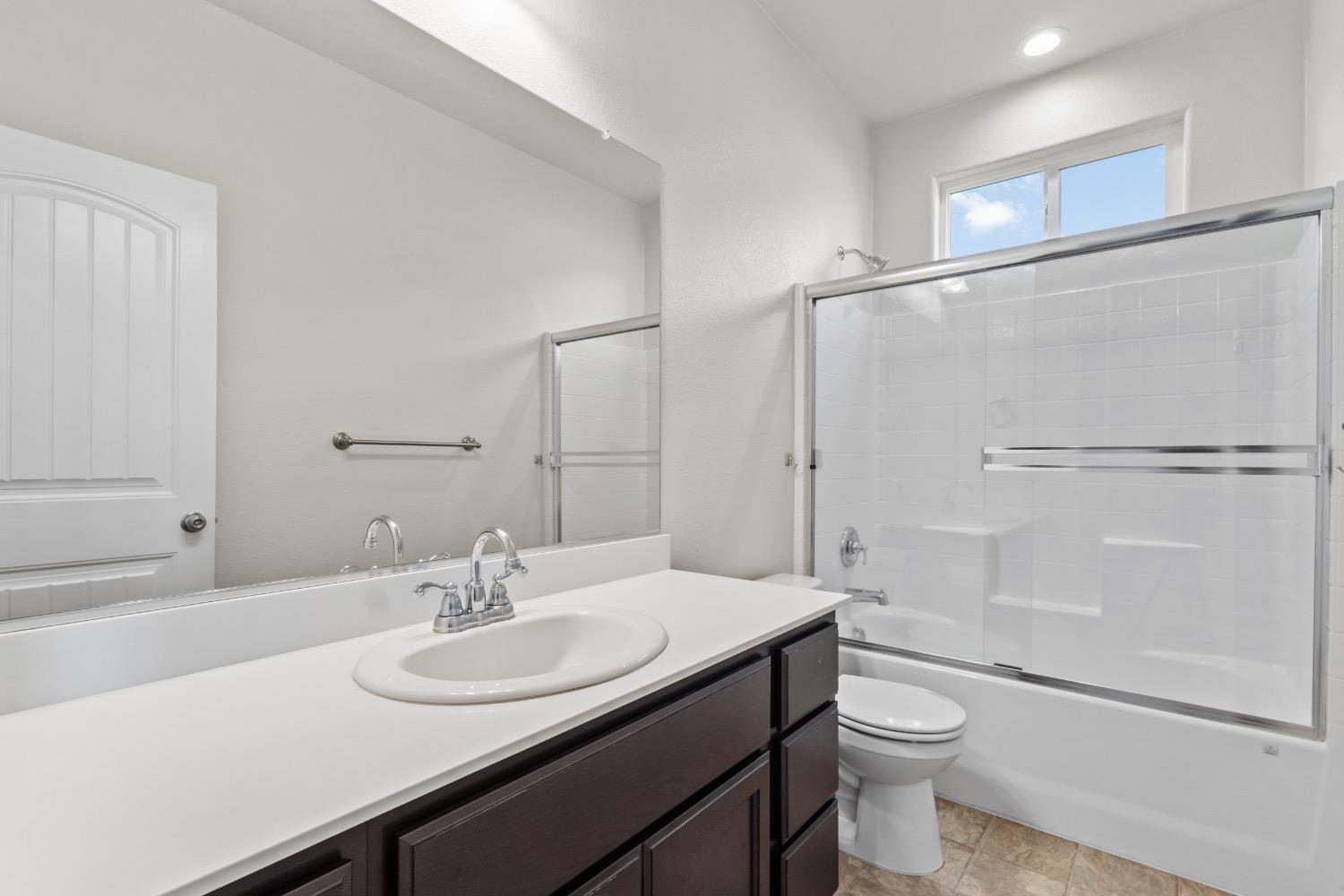 Detail Gallery Image 22 of 32 For 1478 Woodbury Ct, Merced,  CA 95348 - 3 Beds | 2 Baths