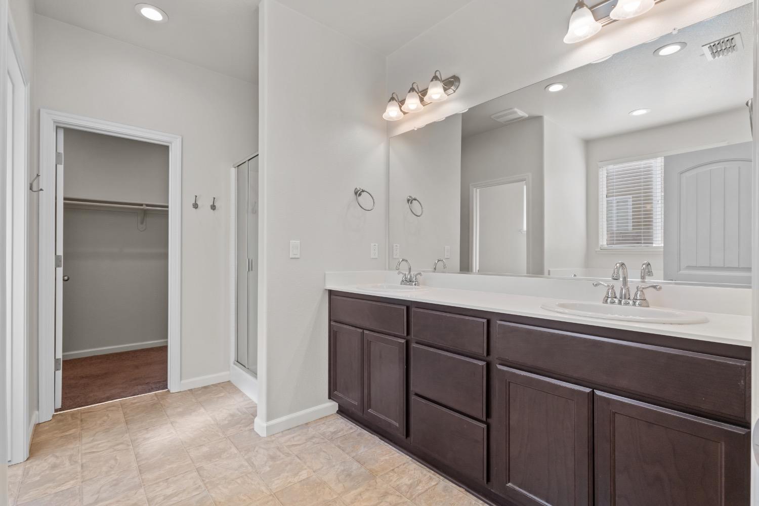 Detail Gallery Image 27 of 32 For 1478 Woodbury Ct, Merced,  CA 95348 - 3 Beds | 2 Baths