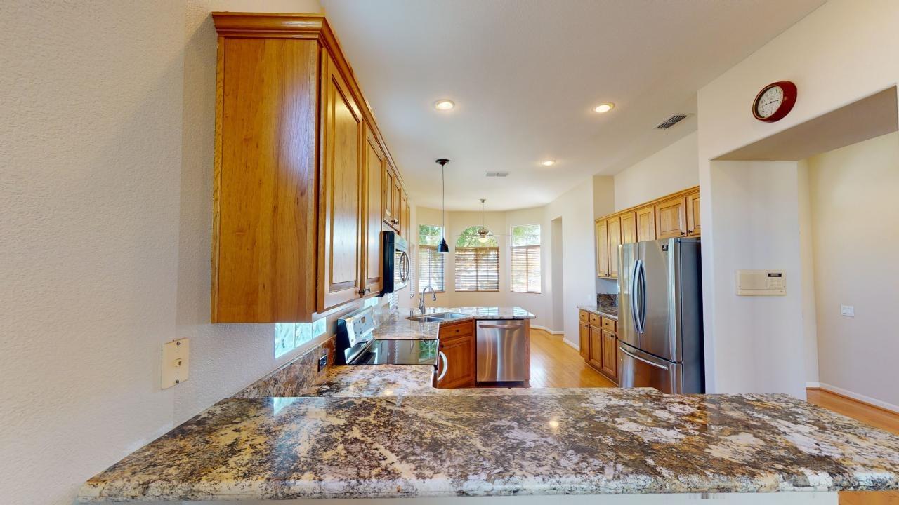 Detail Gallery Image 16 of 49 For 300 Comstock Ct, Roseville,  CA 95747 - 2 Beds | 2 Baths