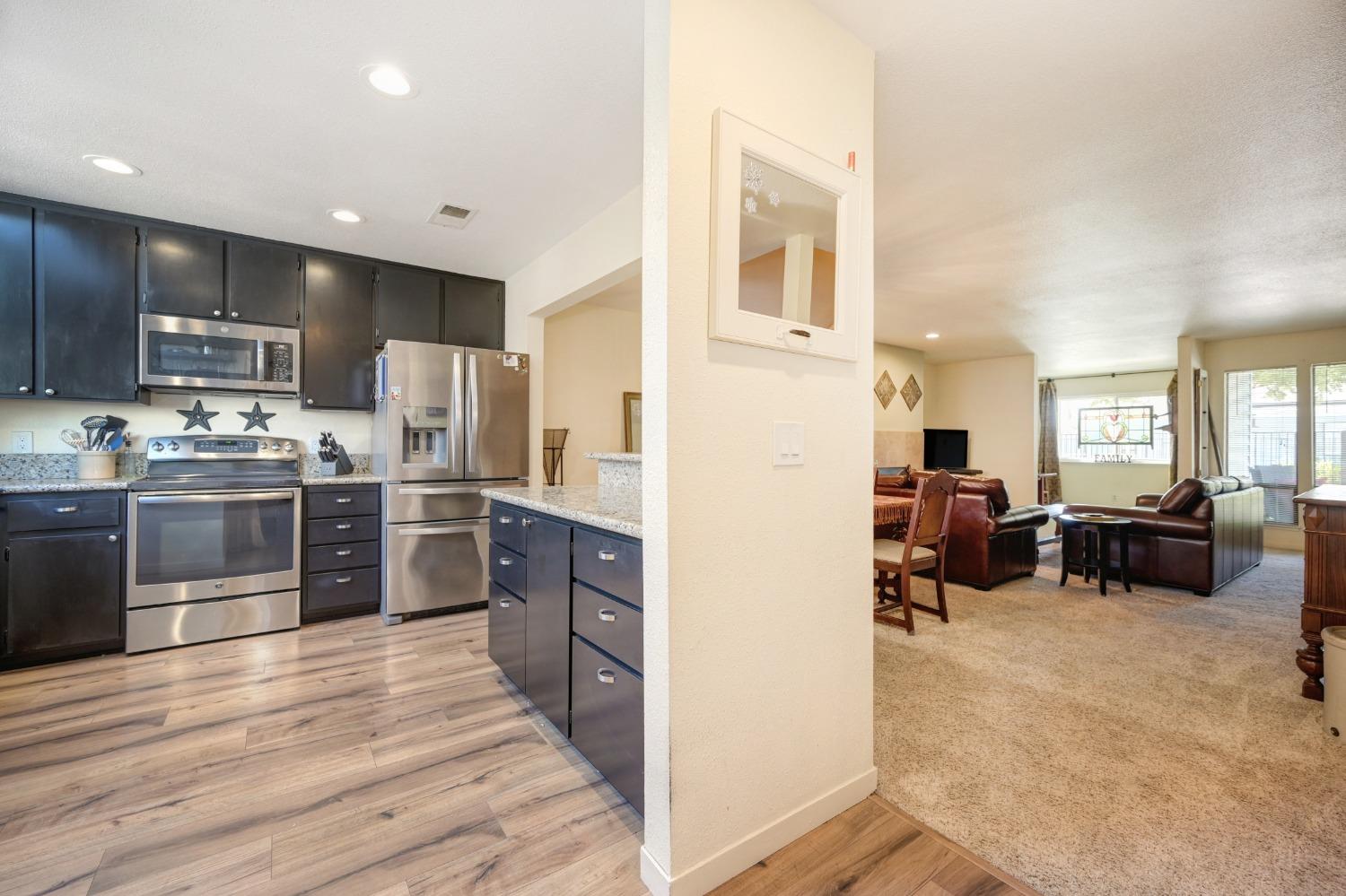 Detail Gallery Image 22 of 51 For 5943 Main Ave #D,  Orangevale,  CA 95662 - 3 Beds | 2 Baths