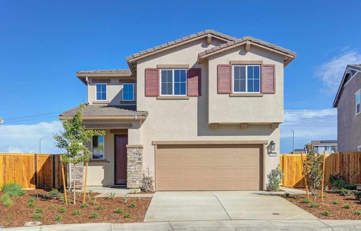 Detail Gallery Image 1 of 34 For 12049 Agen Cir, Rancho Cordova,  CA 95742 - 3 Beds | 2/1 Baths