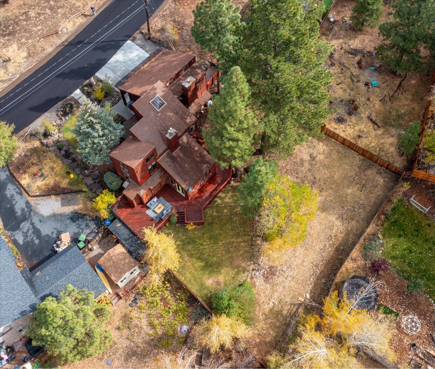 Detail Gallery Image 23 of 32 For 16005 Canterbury Ln, Truckee,  CA 96161 - 4 Beds | 3 Baths