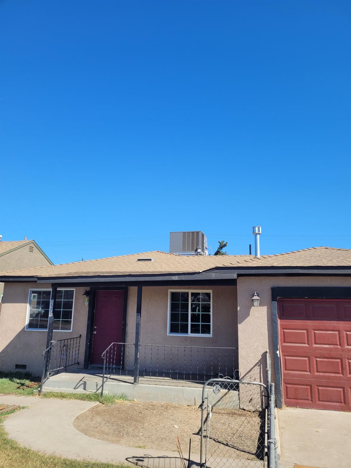 Detail Gallery Image 1 of 14 For 5574 8th St, Keyes,  CA 95328 - 3 Beds | 2 Baths