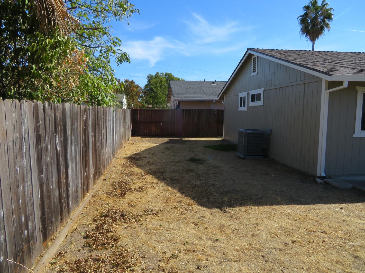 Detail Gallery Image 19 of 24 For 4494 Windcloud Ave, Sacramento,  CA 95838 - 3 Beds | 2 Baths