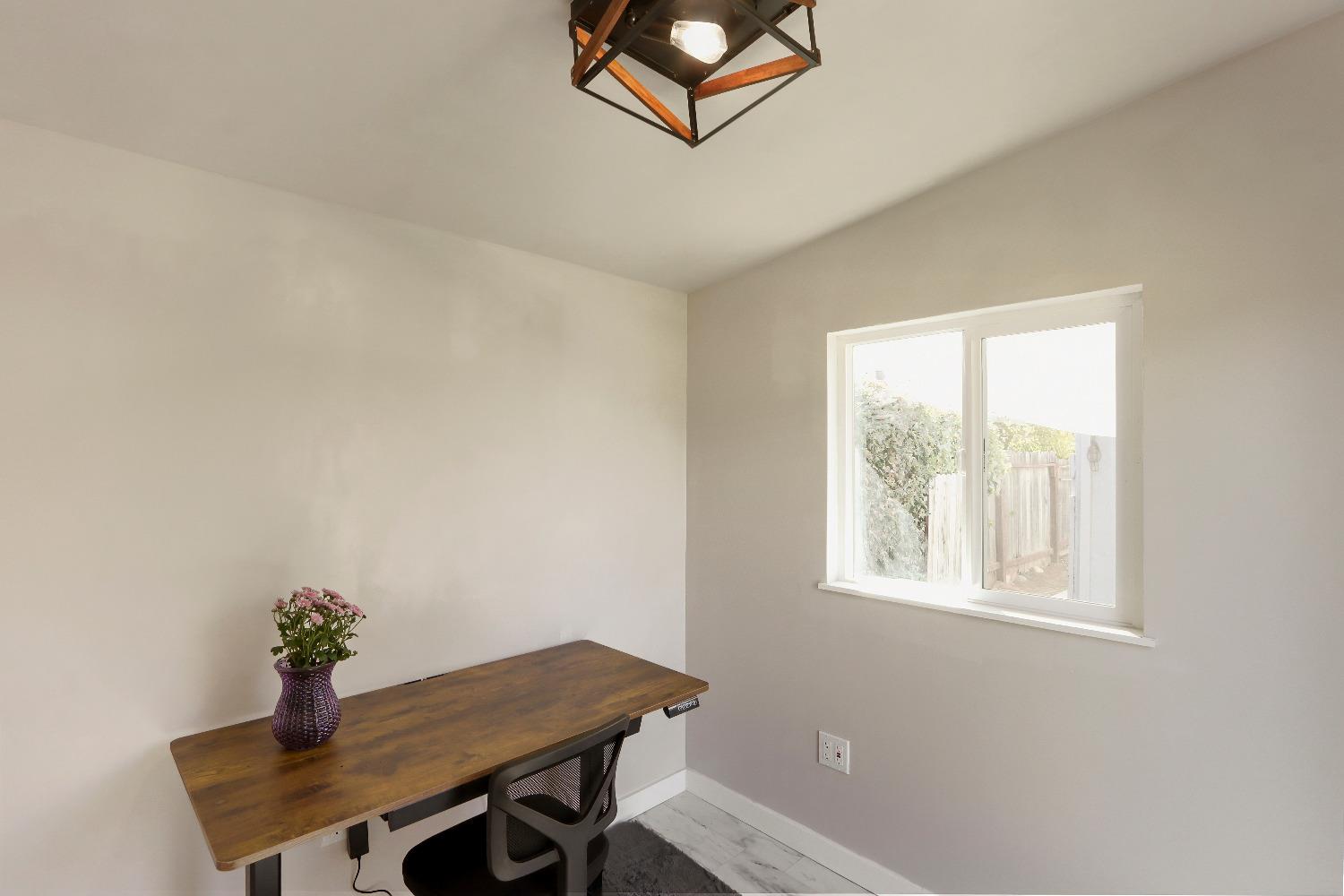 Detail Gallery Image 32 of 32 For 7031 Alcott Dr, Sacramento,  CA 95820 - 2 Beds | 1 Baths