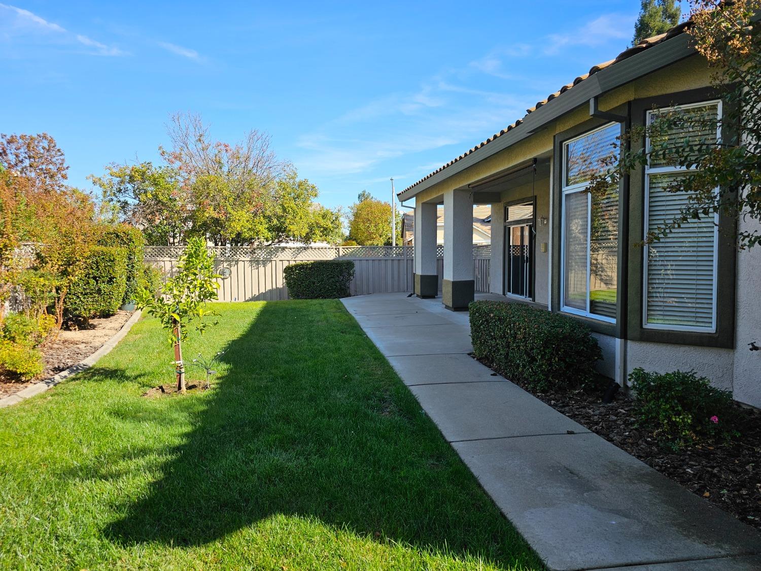 Detail Gallery Image 49 of 49 For 300 Comstock Ct, Roseville,  CA 95747 - 2 Beds | 2 Baths