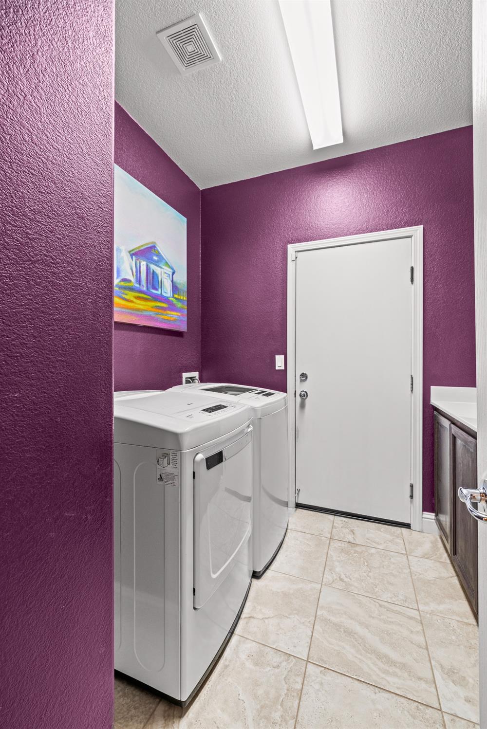 Detail Gallery Image 28 of 34 For 2551 Granite Park Dr, Lincoln,  CA 95648 - 3 Beds | 2 Baths