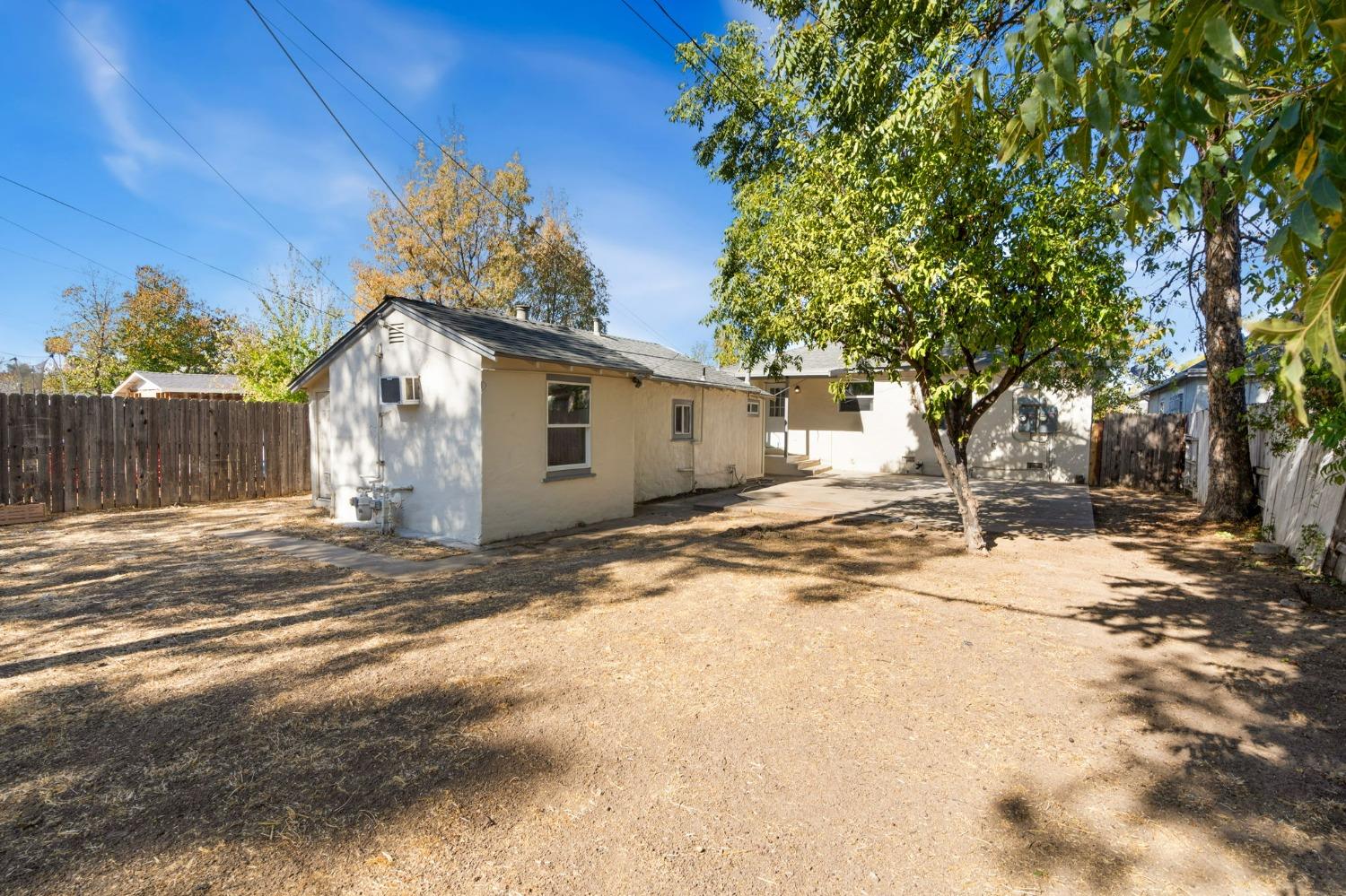 Detail Gallery Image 24 of 26 For 3418 20th Ave, Sacramento,  CA 95820 - 3 Beds | 2/1 Baths